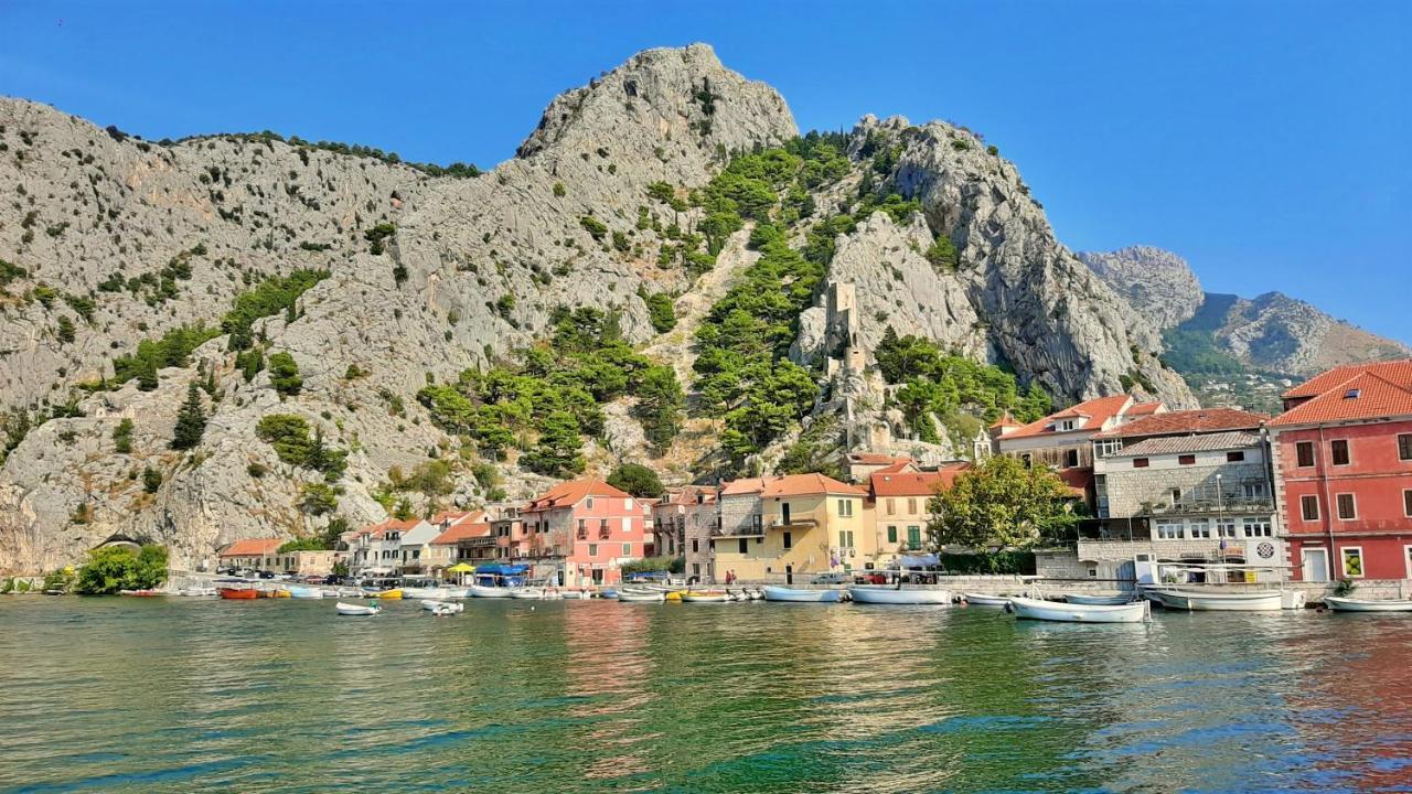 Apartment Merica Omiš Exteriör bild